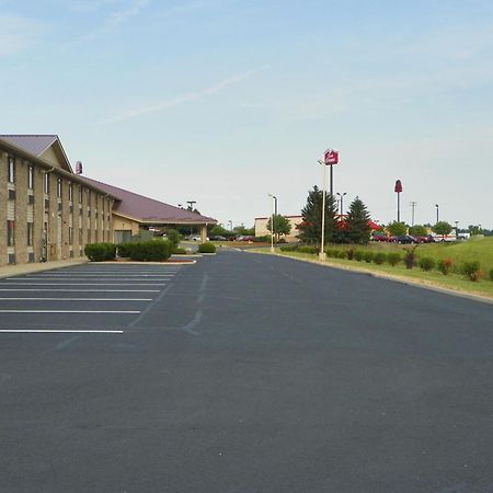 Royalton Inn & Suites Upper Sandusky Kültér fotó
