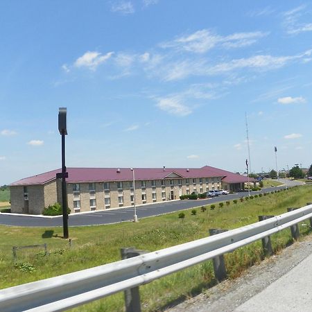 Royalton Inn & Suites Upper Sandusky Kültér fotó