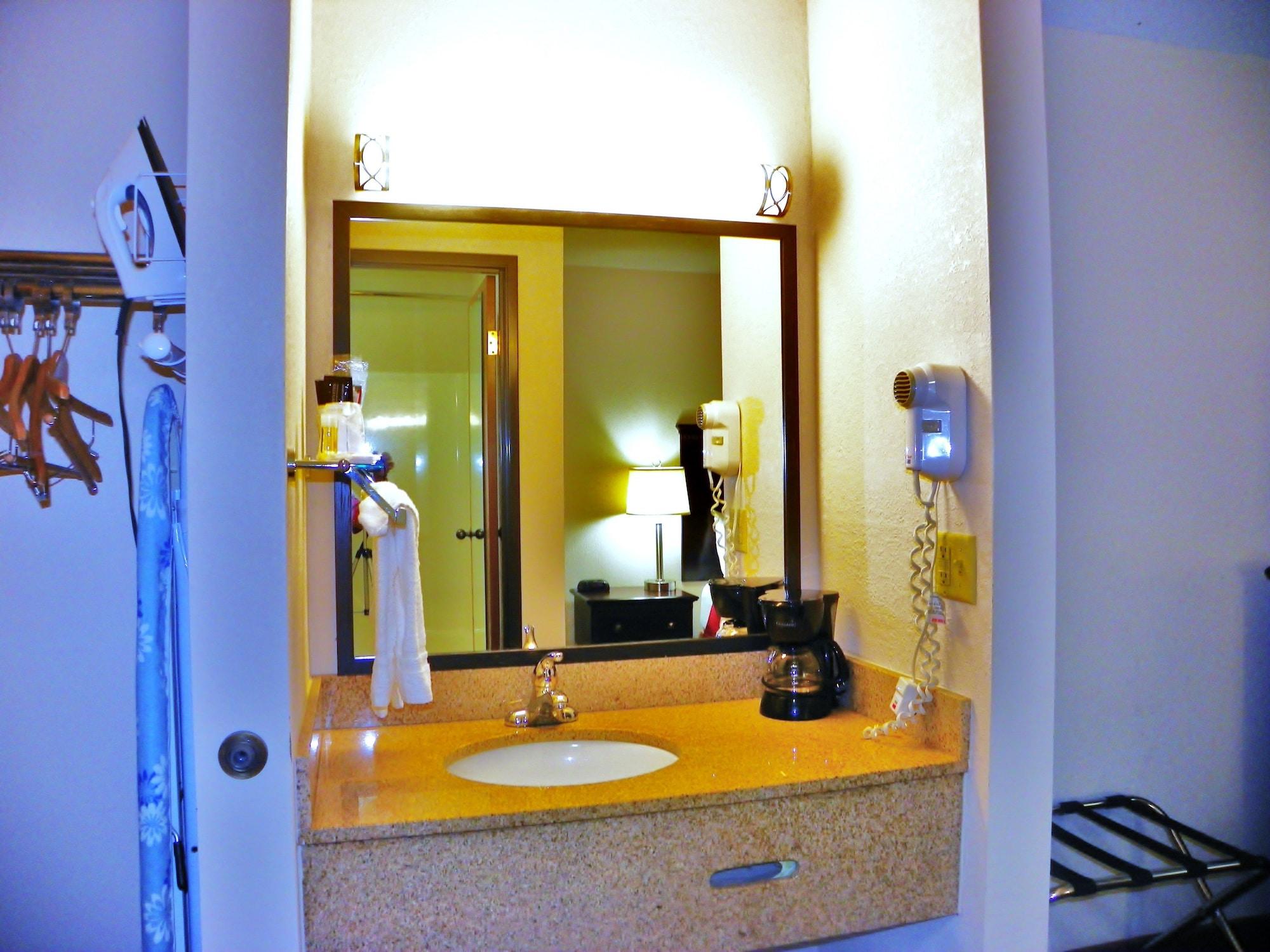 Royalton Inn & Suites Upper Sandusky Kültér fotó