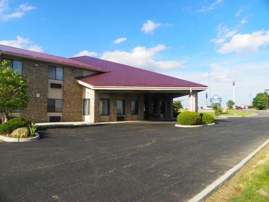 Royalton Inn & Suites Upper Sandusky Kültér fotó
