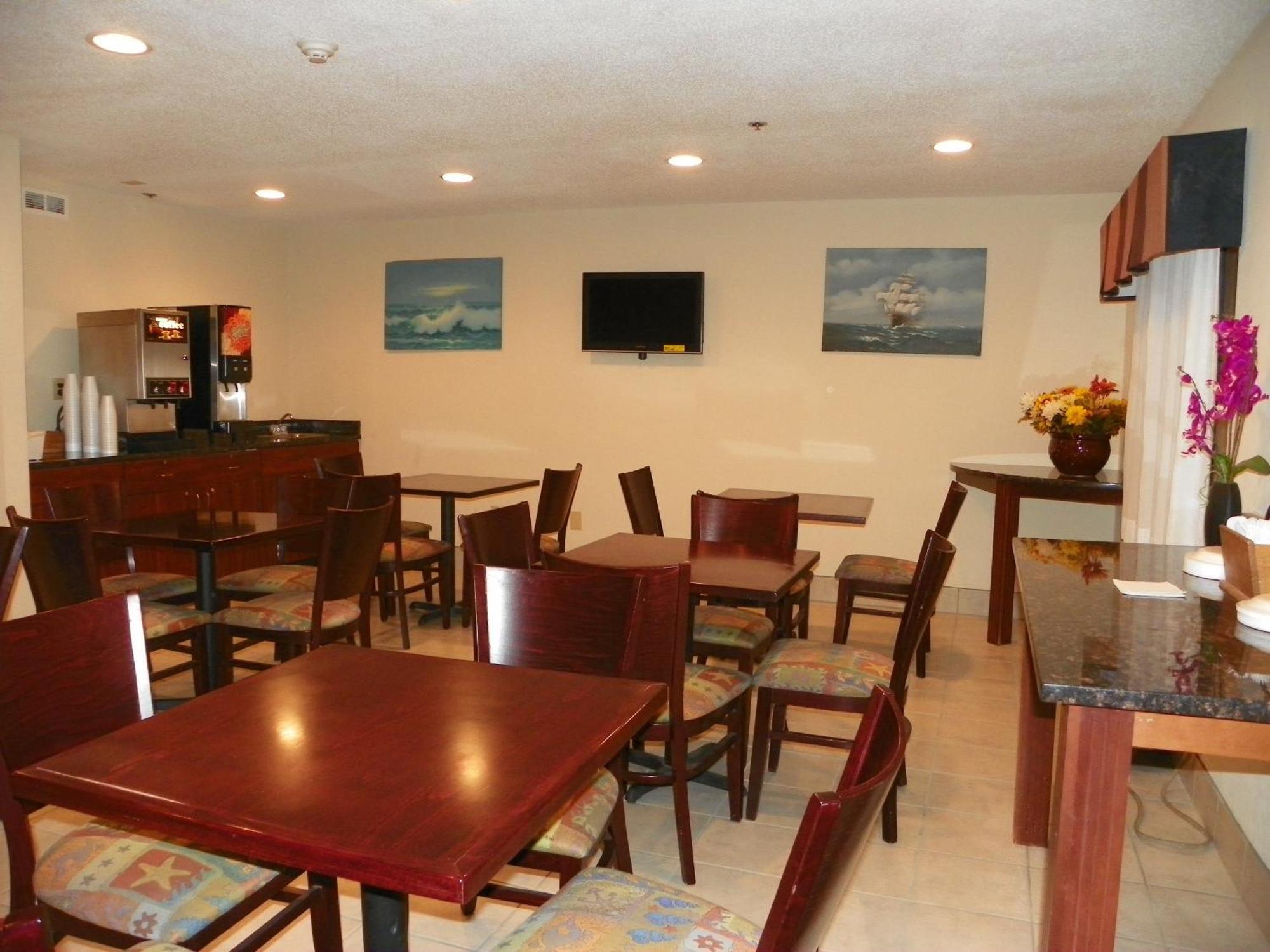 Royalton Inn & Suites Upper Sandusky Kültér fotó