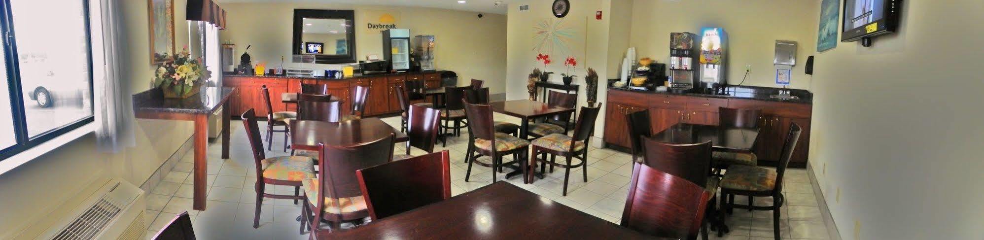 Royalton Inn & Suites Upper Sandusky Kültér fotó